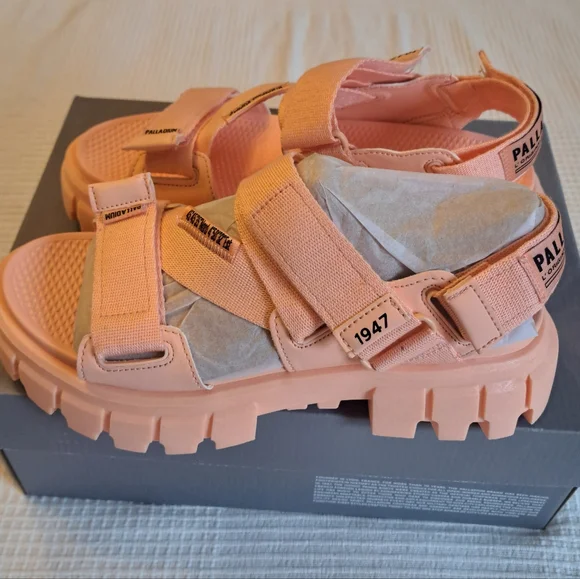 Palladium Revolt Platform Sandals - Picture 2 of 8